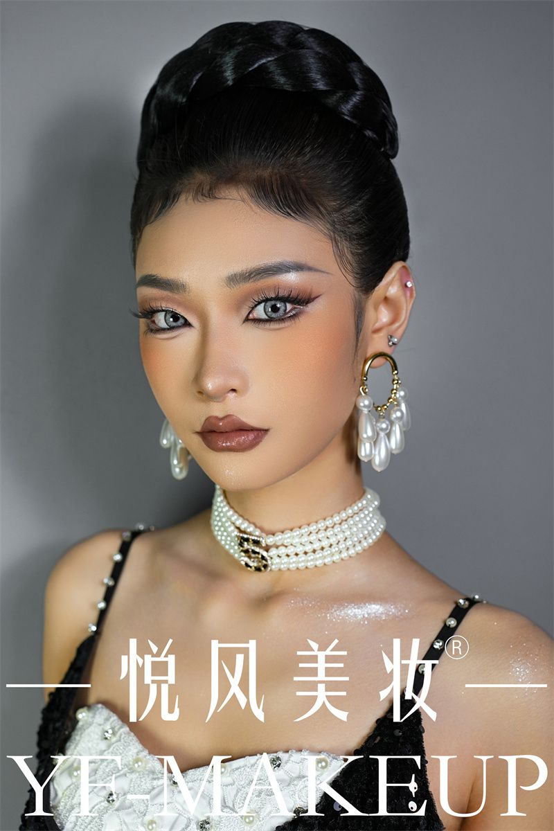 时尚彩妆