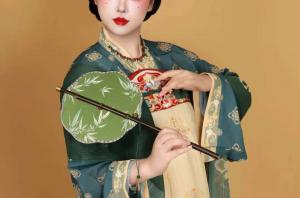 要学会化妆，连二次元都有容貌内卷！